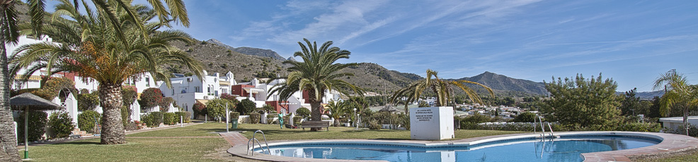 Pool_0320_986x230.jpg
