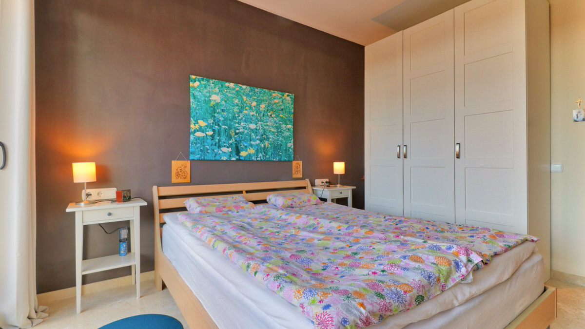 Calahonda – Mediterranes Apartment mit großer Südwest Terrasse