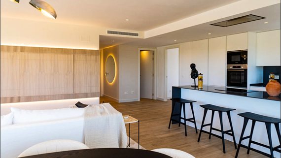 0991 Lagoon IV-16 image