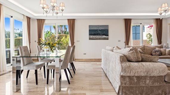 1557 Villa Marbella Elviria-15 image