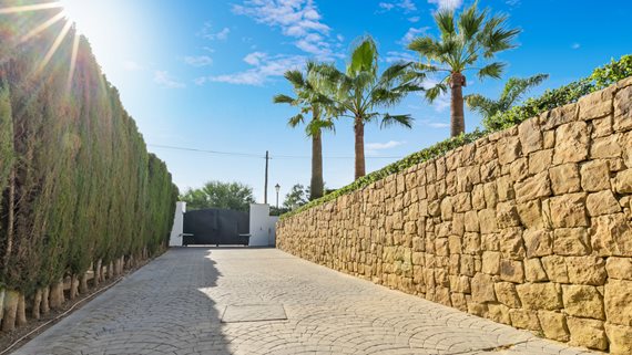 1557 Villa Marbella Elviria-53 image