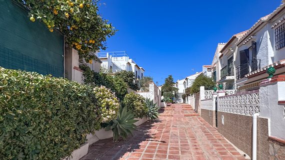 2056 - La Cala de Moral-28 image